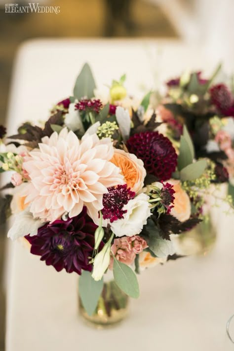 Blush Fall Wedding, Centerpieces Simple, Burgundy Wedding Centerpieces, Purple Fall Wedding, Blush Wedding Centerpieces, Romantic Wedding Centerpieces, Burgundy And Blush Wedding, Centerpieces Wedding, Fall Wedding Centerpieces