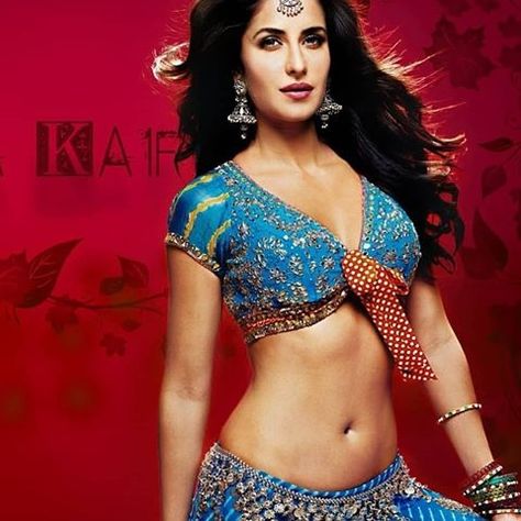 Kareena Kapoor Navel, Katrina Kaif Navel, Katrina Kaif Photo, Revealing Outfits, Hollywood Actress, Katrina Kaif, Hot Pics, Indian Beauty Saree, Desi Beauty