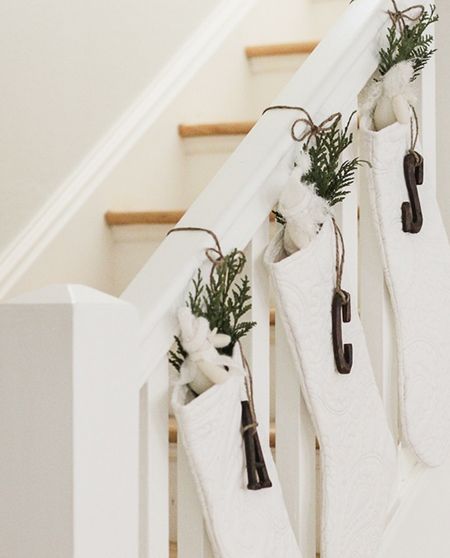 Stockings On Staircase, Stocking Decorating Ideas, Christmas Stairs Decorations, Holiday Decorating Ideas, Christmas Stairs, Hanging Christmas Stockings, Simple Holiday Decor, Christmas Decs, Christmas Staircase