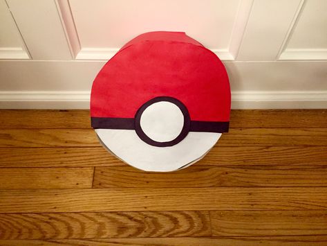 Need Valentine's Day mailbox ideas? Make a Poké Ball ... using a shoebox. | MyFixitUpLife Poke Ball Valentines Boxes, Pokeball Valentine Box Ideas, Pokemon Valentines Box, Diy Valentine's Mailbox, Money Box Diy, Pokemon Valentine, Valentines Puns, Mailbox Ideas, Valentine Mailbox