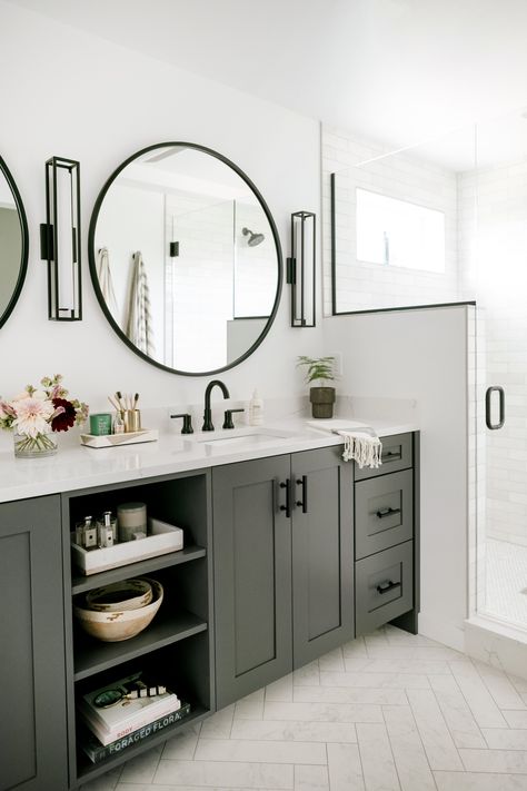 Black Hardware Bathroom, Organization Ideas Bathroom, Ideas For Bathrooms, Green Bathroom Vanity, Dark Gray Bathroom, Bathroom Organization Ideas, New House Bathroom, Grey Bathroom Vanity, Boys Bathroom