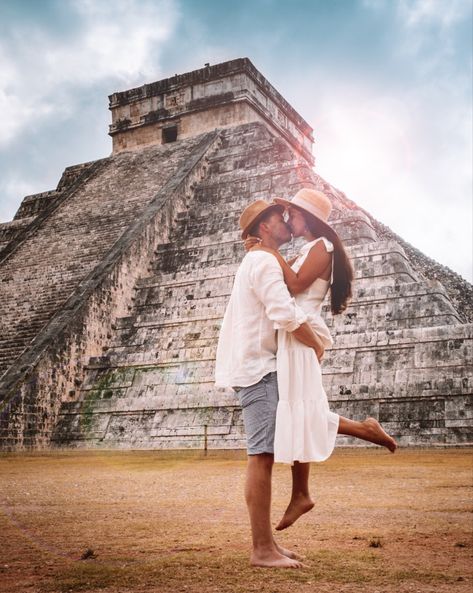 #chichenitza #mexico #travel Couple In Mexico, Mexico Travel Photography, Cancun Mexico Pictures, Chichen Itza Couple Pictures, Chicken Itza Pictures, Pyramid Mexico, Europe Beaches, Mexico Pictures, Cancun Tulum