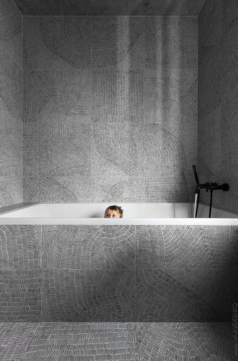 Wabi Sabi Apartment, Sergey Makhno Architects 16 Wabi Sabi Apartment, Sergey Makhno, Bad Inspiration, Decor Baie, Material Textures, Bad Design, House Bathroom, Luxor, Cheap Home Decor