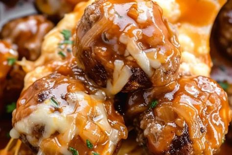 French Onion Meatballs, Onion Meatballs, Buttery Noodles, Mini Crockpot Recipes, Recipes Slow Cooker, Crock Pot Meatballs, Slow Cooker Meatballs, Bobby Flay, Crockpot Recipes Slow Cooker