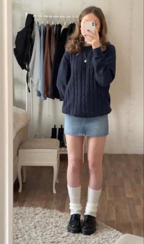 Jean Skirt Outfits Ideas, Fall Outfits Jean Skirt, Rom Com Aesthetic Outfits, Rory Gilmore Style Outfits, Jean Skirt Outfit Ideas, Blue Sweater Outfit, Doc Martens Shoes, Light Blue Skirt, Jean Skirt Outfits