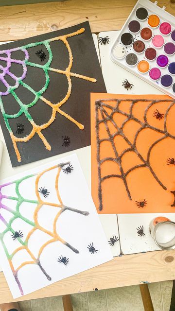 Fun Halloween Crafts For Kids, Spider Web Craft, Halloween Art Projects, Salt Painting, Insect Crafts, Spider Crafts, Bug Crafts, Fun Halloween Crafts, Halloween Arts And Crafts