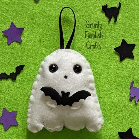 Goth Felt Crafts, Silly Crafts, Fall Felt Crafts, Boo Radley, Skull Crafts, 2024 Halloween, Halloween Countdown, Felt Ideas, Primitive Halloween