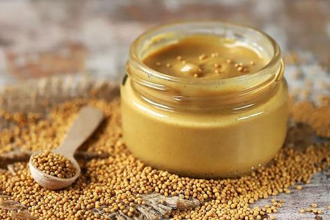 Homemade Dijon Mustard Recipe: Make This DIY French Mustard Recipe Just Because #30secondmom Dijon Mustard Substitute, Beer Mustard, Homemade Mustard, How To Make Mayonnaise, Creole Mustard, Yellow Mustard Seeds, Mustard Recipe, Spicy Brown Mustard, Ground Mustard