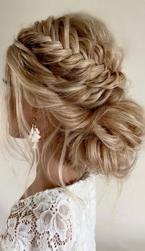 Boho Updo Hairstyles, Gorgeous Wedding Hairstyles, Hollywood Curls, Boho Updo, Boho Bridal Hair, Wedding Hair Half, Wedding Hair Up, Guest Hair, Boho Wedding Hair