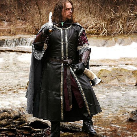 Lord of the Rings Boromir Leather Surcoat Christmas Ideas Wishlist, Dol Amroth, Mens Garb, Larp Costumes, Fantasy Garb, English Fashion, Larp Costume, Medieval Style, Hero Costumes