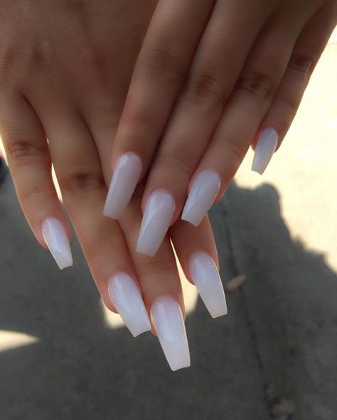 Nails Women, Trendy Nail Polish, Nagellack Trends, White Acrylic Nails, Nail Polish Trends, Acrylic Nails Coffin, Coffin Nails Designs, Pretty Acrylic Nails, Short Acrylic Nails