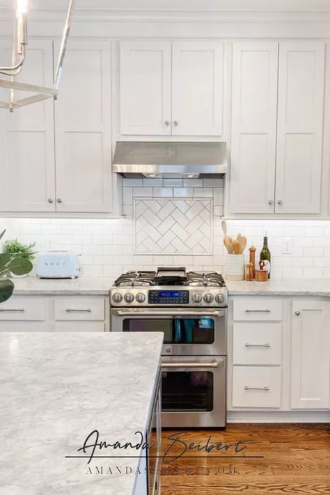 Modern Kitchen Layout, Gorgeous White Kitchen, Moody Kitchen, White Cupboards, Herringbone Backsplash, Kitchen Backsplash Designs, White Kitchen Design, Kitchen Hardware, Diy Remodel