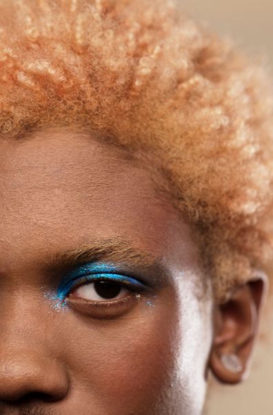 This indie mag is changing the way we see men in makeup Guys With Makeup, Men With Makeup, Male Makeup Looks, Subtle Eyeshadow, Men In Makeup, Boys In Makeup, Mens Makeup, Men Makeup, Descendants Oc