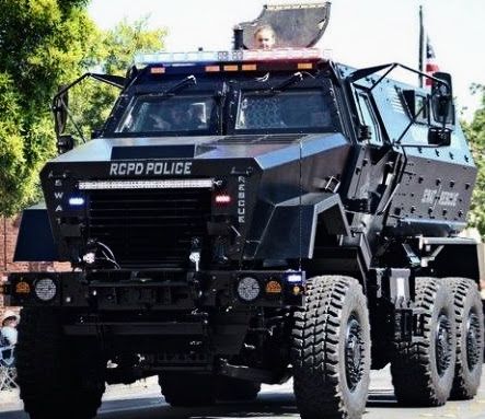 Mrap Vehicle, School Renovation, Police Truck, Luxury Cars Rolls Royce, Armored Truck, Travel Van, Car Museum, Expedition Vehicle, Sweet Cars