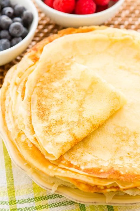 Almond Flour Crepes, Low Carb Crepe, French Crepe Recipe, Swedish Pancakes, Crepe Recipe, Homemade Nutella, Savory Crepes, Crepe Recipes, Keto Recipes Dinner