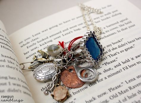 Lena Duchannes Necklace charm necklace from raegun ramblings blog Beautiful Creatures Book, Lena Duchannes, Beautiful Creatures Movie, Creature Movie, Beauty Nail Salon, Kami Garcia, Books Review, Series Books, Beauty Places