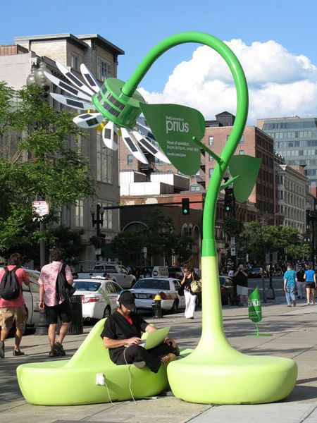 Renewable Energy Design, Solar Charging Station, Urban Spaces Design, Solar Tree, Diy Solar System, Solar Energy Projects, Solar Flower, Solar Energy Diy, Solar Power Diy