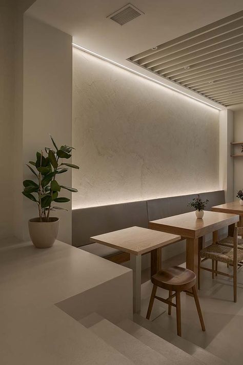 Pumper Pontevedra Vegan Cafe by Nan Arquitectos Cafeteria Interior Design, Cafe Lighting Design, Bar Architecture, Caffe Design, Architecture Barcelona, Cafe Designs, Lighting Restaurant, Office Cafeteria, Coffee Bakery