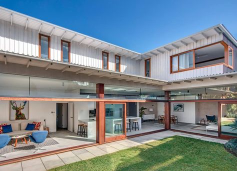 Open Backyard, Beachside House, Sydney House, Casas Coloniales, The Local Project, Street House, Local Design, Indoor Outdoor Living, Casas De Ensueño