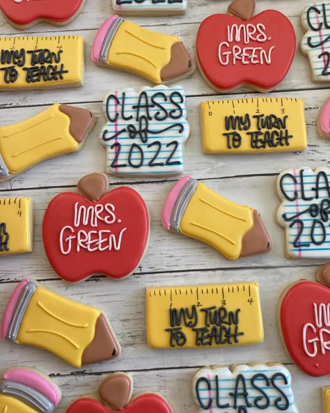 Graduation Teacher Cake, Grad Party Teacher Theme, Teacher Themed Cookies, New Teacher Shower Ideas, Teacher College Graduation Party Ideas, Teacher Graduation Cookies, Teacher Shower Ideas, Teacher Grad Party, Teacher Graduation Party Ideas