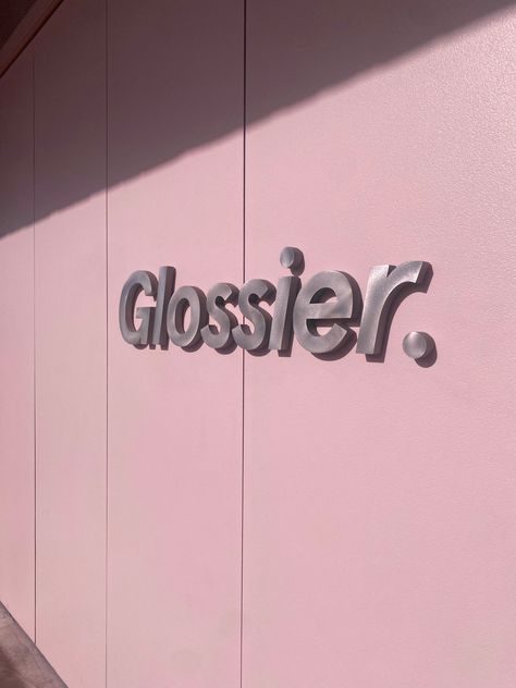 Brand Signage Design, Glossier Aesthetic Wallpaper, Glossier Miami, Glossier Branding, Glossier Aesthetic, Miami Makeup, Digital Advertising Design, Glossier Pink, Office Inspo