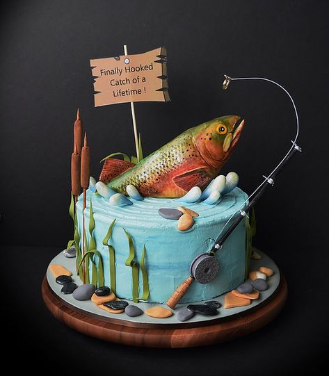 Wedding Cakes Bass Fish Cake, Fishing Birthday Cake, Fishing Theme Cake, Fishing Cakes, Fish Cake Birthday, Realistic Cakes, Fishing Birthday Party, Cake Decorator, Fishing Birthday