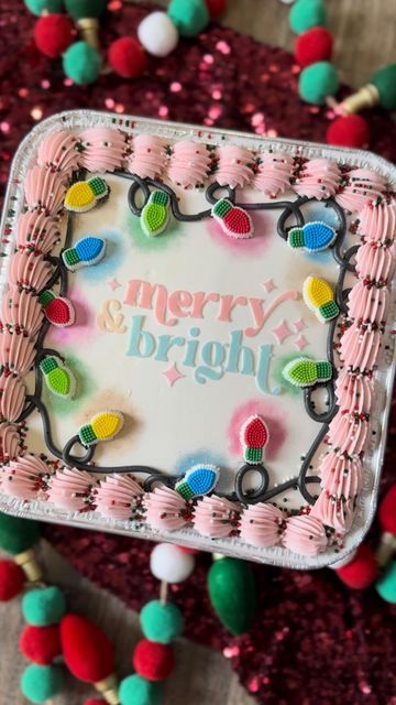 Light Cakes, Wilton Cakes, Cake Trends, Next Level, Christmas Cake, Christmas Desserts, Christmas Lights, Cake Decorating, Cake