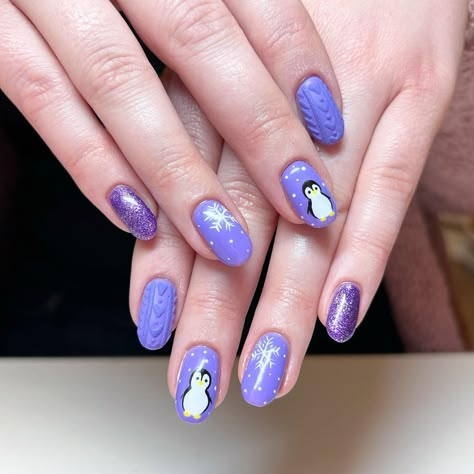 30+ Cute Winter Nail Art Design Ideas for the Holiday Season Blue Snowman Nails, Penguin Nails Christmas, Puppy Nails Designs, Penguin Nail Designs, Purple Winter Nails, Nail Art Designs Winter, Snow Globe Nails, Penguin Nail Art, Penguin Nails