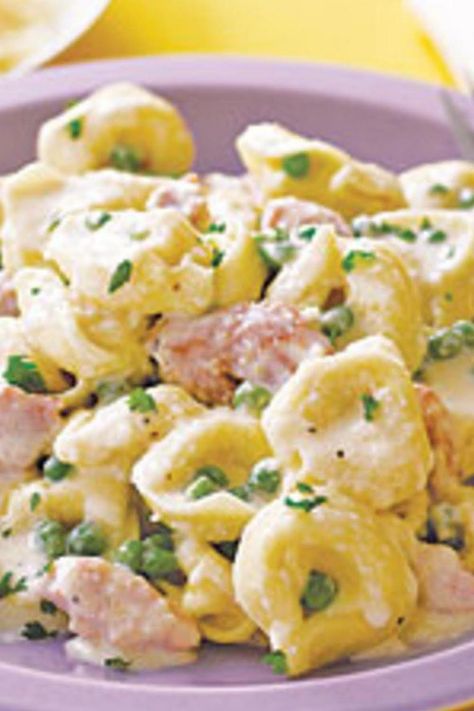 Tortellini with Ham and Peas Ham And Peas, Toddler Friendly Meals, Tortellini Recipes, Cream Sauce Recipes, Quick Dinners, Pea Recipes, Cheese Tortellini, Leftover Ham, Hot Dishes