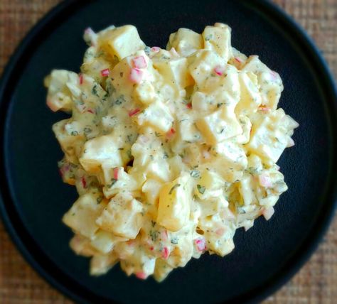 Copycat McAlister's Deli Potato Salad - Life's A Tomato Mcalister's Potato Salad Recipe, Deli Potato Salad Recipe, Deli Potato Salad, Salad At Home, Veggie Slicer, Pastrami Sandwich, Potato Salad Recipe, Restaurant Dishes, Copycat Restaurant Recipes