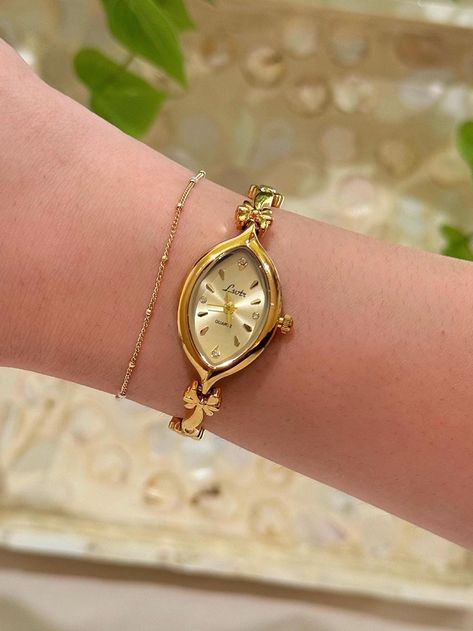 Dainty vintage gold watch ✨ This is a gold tone vintage inspired quartz watch that has a unique watch face and detailed band! - Length: 8 1/2 inches from one clasp to the other. - Works perfectly and has a new battery!  I suggest wiping it down with a soft cloth after each wear to ensure its longevity! Take a look at other beautiful watches here https://www.etsy.com/shop/vintagegirljewels?ref=seller-platform-mcnav As a small business, I'm unable to accept returns/refunds and no cancelation can b Delicate Gold Watch Women, Vintage Watches Women Aesthetic, Vintage Dainty Watch, Dainty Watches, Dainty Gold Watch, Gold Watch Women, Unique Watches Women, Dainty Watch, Watch Minimalist