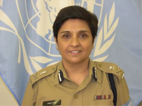 Kiran Bedi, Ips Officer, Indian Police Service, Indian Legends, Female Police Officers, Military Ranks, Warrior Queen, Police Women, Badass Women