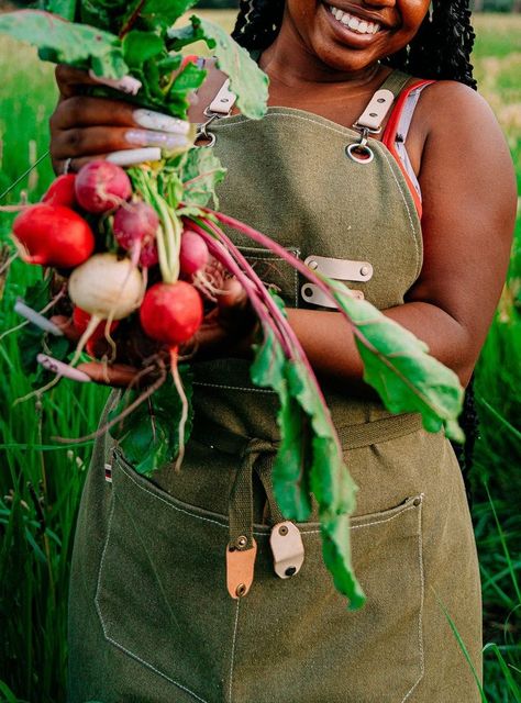 Ext.nje series.meet njeNje holding a bunch of veggies to her face Tattoos Black Women, Black Farmers, Farmer Girl, Female Farmer, Black Cowgirl, Farm Photography, Daughter Tattoos, Multimedia Artist, Mother Daughter Tattoos