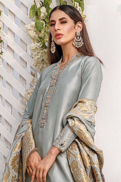 Raw Silk Kurta, Pearl Mirror, Pakistani Dresses Casual, Pakistani Fashion Party Wear, Salwar Kamiz, Silk Kurta, Kurti Designs Party Wear, Kurta Designs Women, Pakistani Bridal Dresses