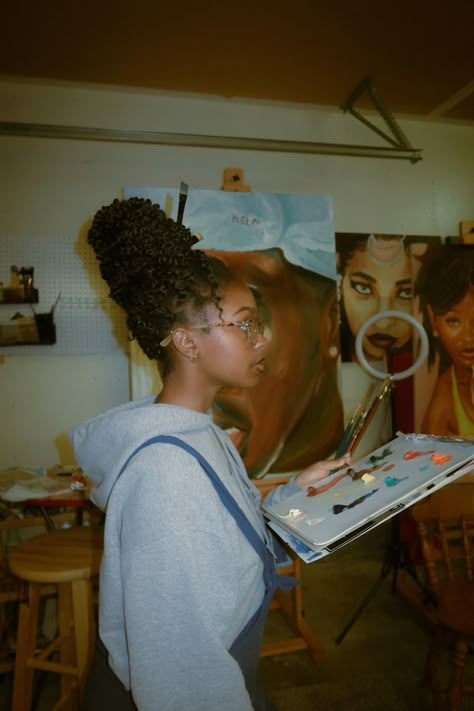 Black Artists Aesthetic, Artsy Black Girls Aesthetic, Black College Girl Aesthetic, Black Artist Aesthetic, Artsy Girl Aesthetic, Ilse Crawford, Art Interior Design, Interior Design School, Glasgow School