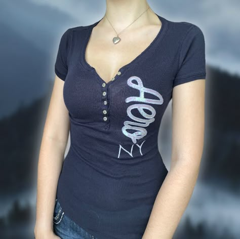 Vampire Girlfriend, Aeropostale Outfits, Bella Swan Twilight, Outfit Grunge, Outfits 2000s, Christmas Board, Fashion Vocabulary, 2000s Fashion Outfits, Bella Swan