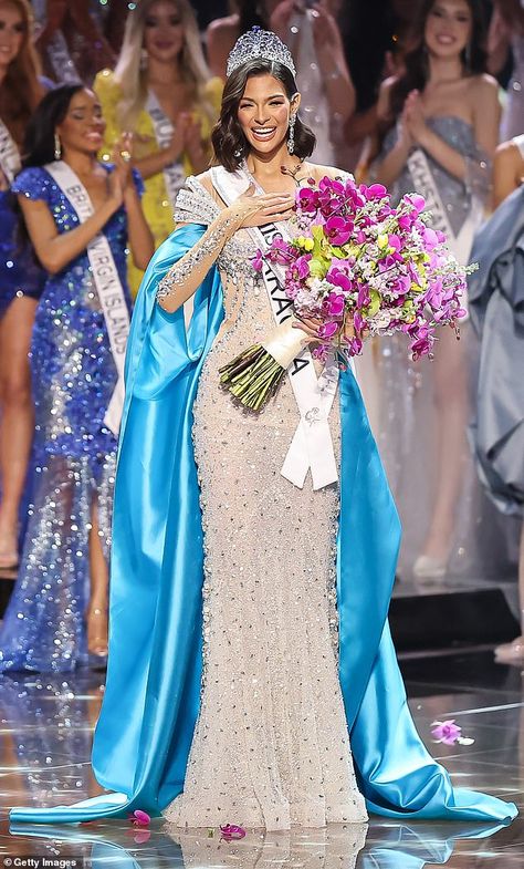 Miss Nicaragua wins Miss Universe 2023 at pageant full of firsts including two trans contestants, a plus-sized model and a burkini in the swimsuit round | Daily Mail Online Beauty Pageant Royale High, Beauty Pageant Costume, Fashion 40s Woman Over 40, Pageant Dresses For Women, Miss Universe Gowns, Miss Universe 2023, Miss Universe National Costume, Pageant Queen, Fashion 40s