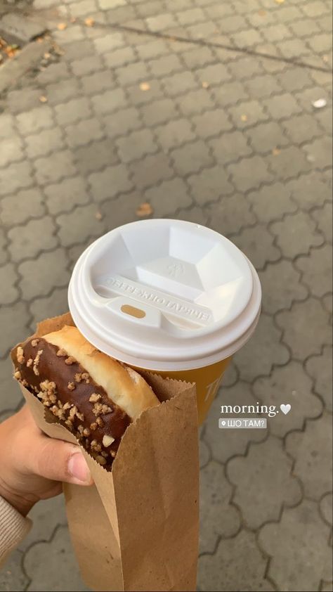 Snack Instagram Story, Donut Coffee, Tiktok Profile, Coffee Snacks, Food Captions, Food Snapchat, Food Obsession, Cafe Food, Coffee Recipes