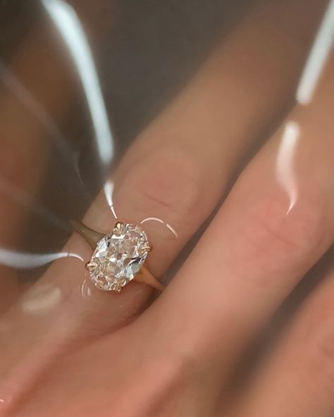 Inspo is watercolor 💦 The original Mila set with a lab created 2.09ct antique oval diamond in 14k yellow gold featuring the sweetest swoopy tapered shank ✨ Tapered Shank Engagement Ring, Oval Engagement Ring Tapered Band, Tapered Engagement Ring, Engagement Rings Oval, Instagram Inspo, Oval Diamond, Gold Bands, Band Rings, The Original