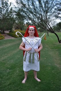 seeshellspace: My $4 King Tut Costume Egyptian Pharaoh Costume Diy, Egyptian Day At School Costume, Pharoah Costume Diy Men, Diy Ancient Egypt Costume, King Tut Costume, Pharoah Costume, King Tut Kids Costume, Egyptian Diy Costume, Egyptian Outfit