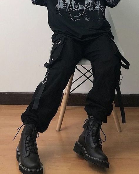 Unleash your inner edge with these Techwear Style Gothic Black High Waist Cargo Pants! 🖤⚡ Embrace the fusion of fashion and functionality with these high-waisted cargo pants that exude a gothic vibe. The perfect blend of style and utility, these pants feature multiple pockets and a sleek design that adds an urban and futuristic touch to your outfit. Whether paired with a casual top or dressed up with a statement piece, these pants are a must-have for those who love to make a bold fashion stat... Gothic Cargo Pants, Summer Cargo Pants, Teen Streetwear, Harajuku Pants, Streetwear Couple, Goth Pants, Sweatshirt Women Casual, Streetwear Spring, Pants Streetwear