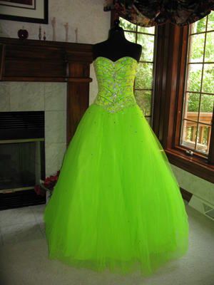 Tiffany 16825 Neon Lime Presentation Ball Gown Dress 4 | eBay Neon Green Prom Dress, Neon Green Dresses, Neon Prom Dresses, Neon Dresses, Prom Dress Evening, Outfit Ideas For Women, Green Dresses, Pretty Prom Dresses, Prom Night