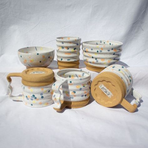 Colorful Pottery, Handmade Clay Jewelry, Pottery Mugs, Clay Jewelry, Sugar Bowl Set, Confetti, Ceramic Mug, Tea Pots, Glaze