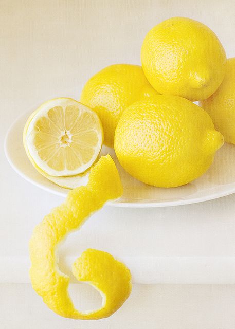 Lemons Fruit Facts, Del Taco, Make Lemonade, Yellow Foods, Still Life Photos, Citrus Fruits, Colorful Life, Lemon Peel, Lemon Tree