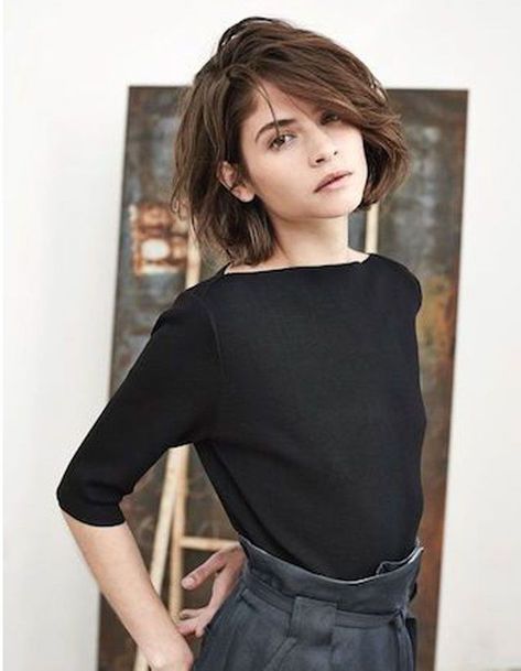 Alba Galocha, Messy Short Hair, Best Short Haircuts, Bob Haircuts For Women, Short Bob Haircuts, Penteado Cabelo Curto, Short Bob Hairstyles, 가을 패션, Short Hairstyles For Women