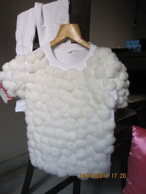 Diy Sheep Costume, Christian Christmas Activities, Sheep Diy, Sheep Costume, Christmas Skits, Sheep Costumes, Nativity Costumes, Christmas Party Crafts, Bible Story Crafts