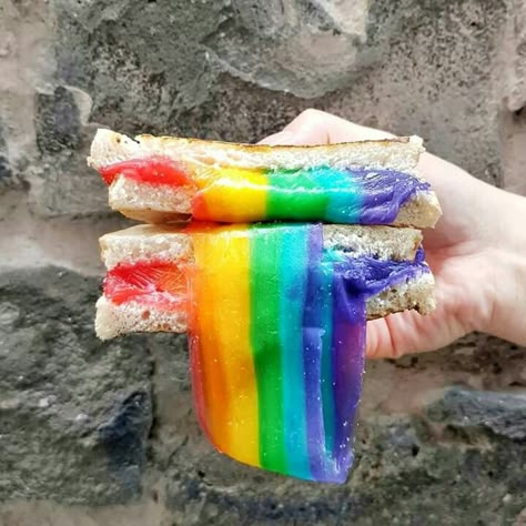 RAINBOW TOASTIE 🌈🍞| How to play with your food like a boss... @rainbowtoastie_melbourne now open and serving up rainbow coloured cheese toasties to keep even this 'big kid' entertained! #tastingthiscity #YouHeardItHereFirst  #cheesetoastie #rainbowtoastie #rainbowtoast #melbourne #melbourneeats #cheapeats #melbournefood #melbournefoodie #breakfastinmelbourne #melbournebreakfast  @ Rainbow Toastie Over The Rainbow Mac And Cheese, Rainbow Croissants, Rainbow Drink Aesthetic, Rainbow Toast, Rainbow Bagel, Rainbow Recipes, Cheese Toasties, Pastel Desserts, Princess Bedrooms