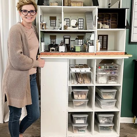 diy dollhouse stand with storage by Lela Burris Dollhouse Table Stand, Dollhouse Stand, Rolling Cart With Drawers, Cricut Storage, Cube Shelving Unit, Dollhouse Supplies, Craft Cart, Cube Unit, Diy Dolls