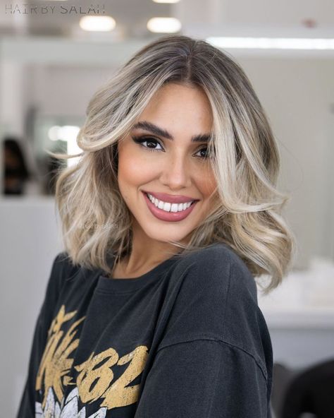 #BlondeHairGoals #BlondeTransformation #HairMakeover #BlondeBeauty #BlondeAmbition #HairInspo #BlondeBombshell #BlondeJourney #NewHairWhoDis #BlondeVibes #HairTransformation #BlondeLife #BlondeHighlights #BlondeObsessed #BlondeMagic Hair 2023 Color, Hairstyles For Short Hair 2023, Christmas Hairstyles For Short Hair, Short Hair 2023, Balayage Hair Blonde Short, Brown Hair Inspiration, Glamorous Christmas, Blonde Hair Transformations, Blonde Bob Hairstyles