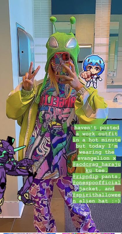 Hyper Pop Fashion, Hyperpop Fashion, Harajuku Fashion Decora, Alien Blues, Tiny Wardrobe, Hyper Pop, Character Closet, Artistic Outfits, Bedroom 2022